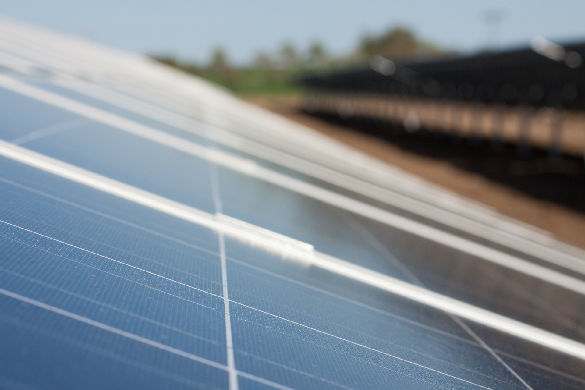 Detalle de paneles solares, área de energía